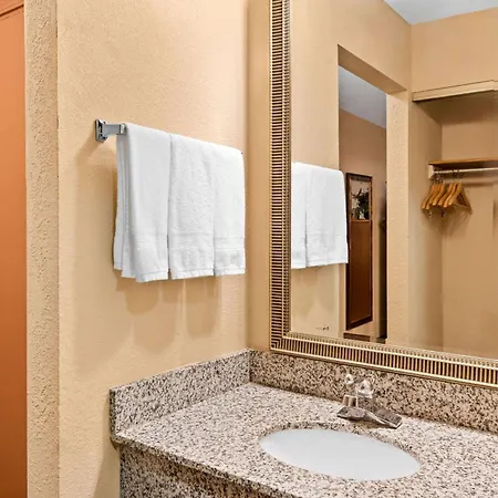 Baymont By Wyndham Lebanon In Villa Exterior photo