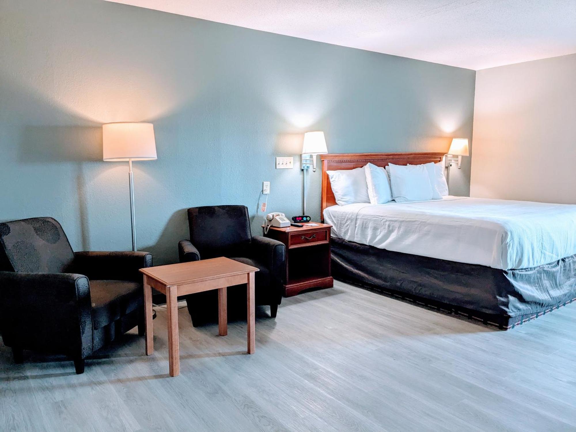 Baymont By Wyndham In *