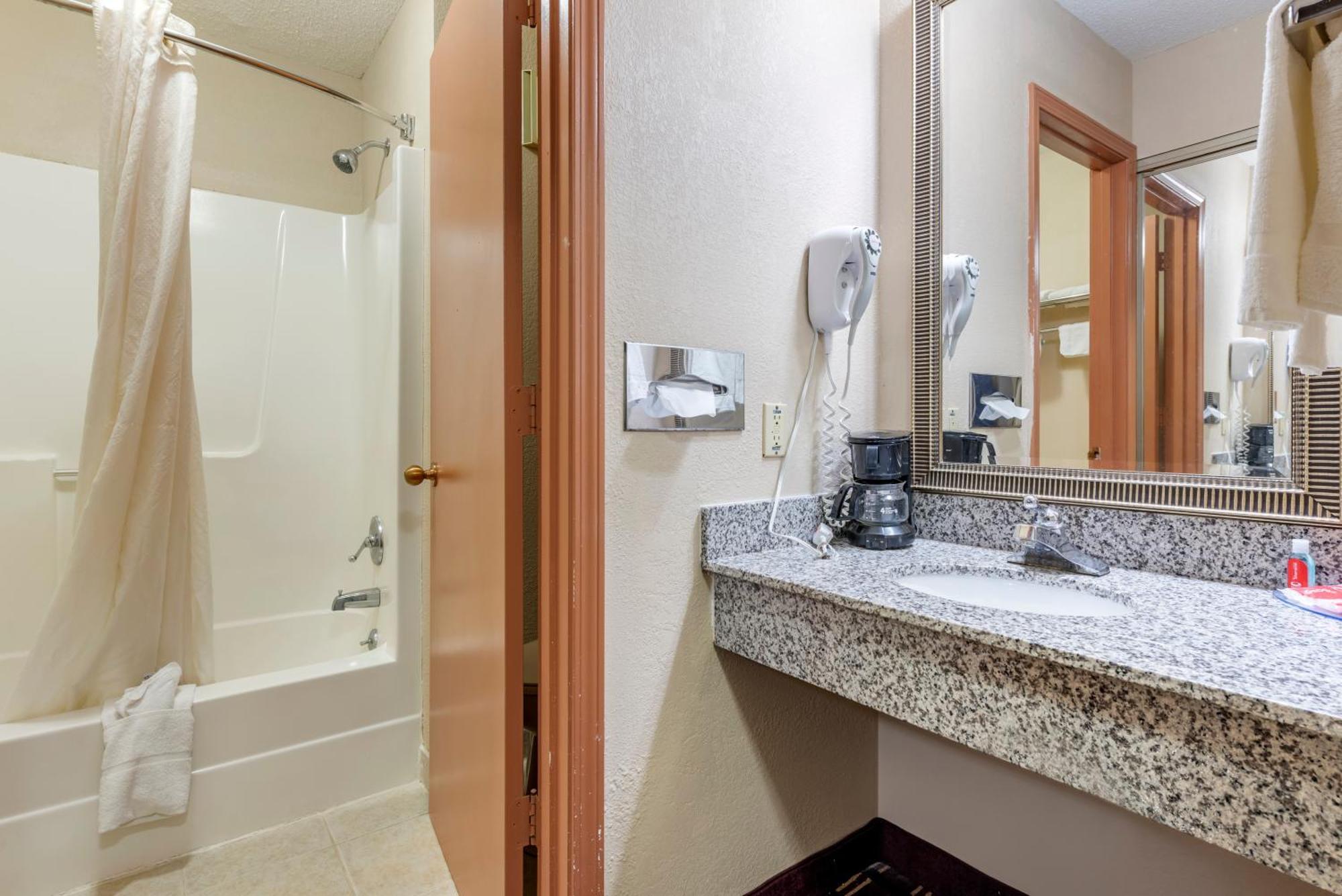 Baymont By Wyndham In Lebanon