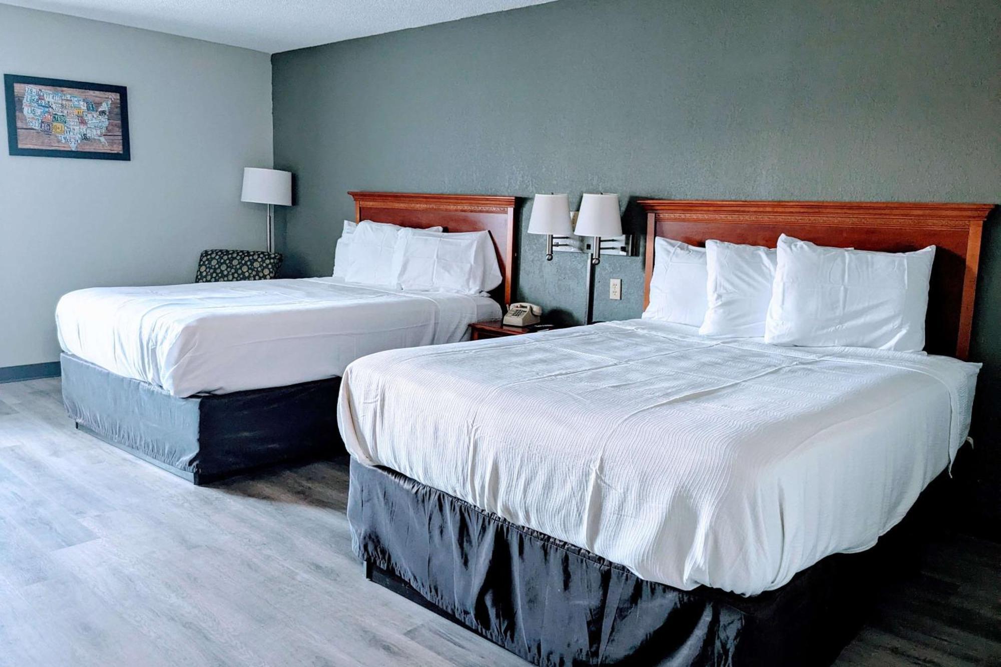 Baymont By Wyndham In *