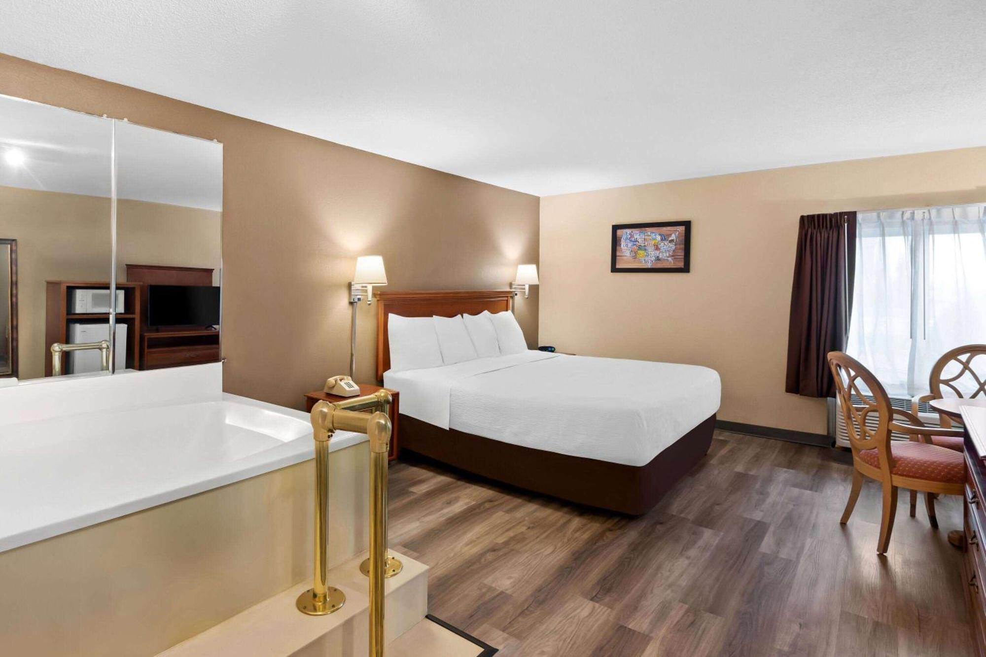 Baymont By Wyndham In Lodge