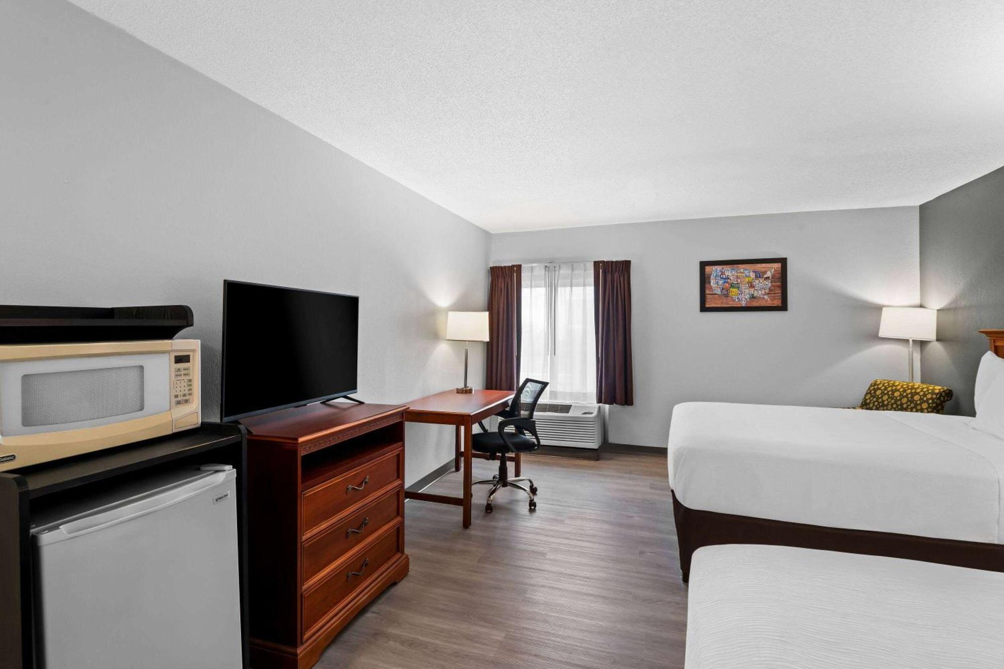 Baymont By Wyndham In Lodge