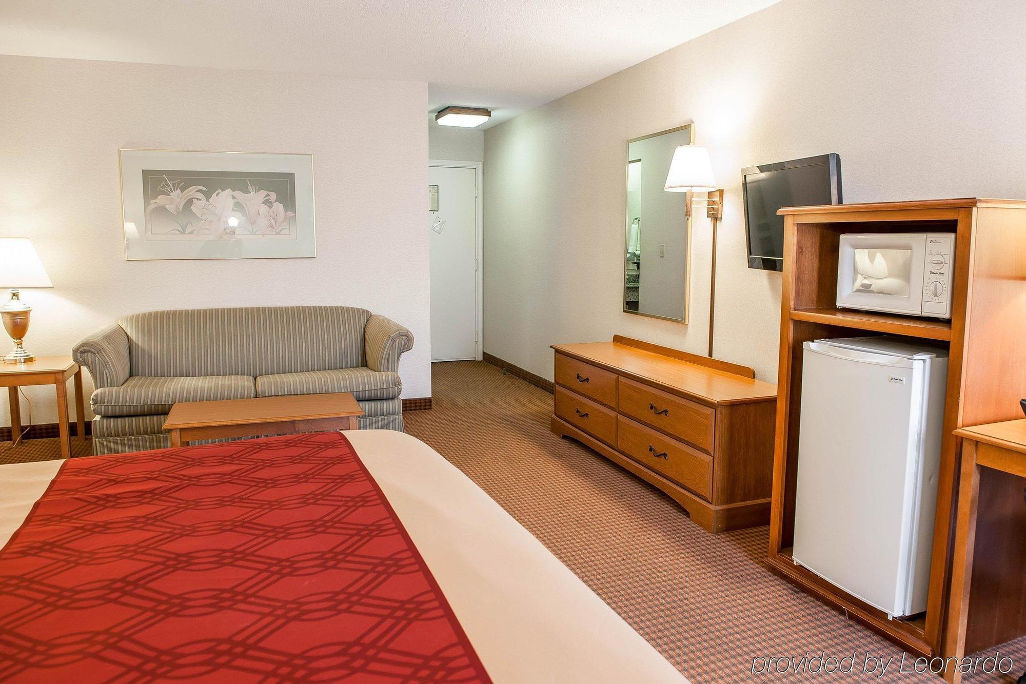 Lodge Baymont By Wyndham In *